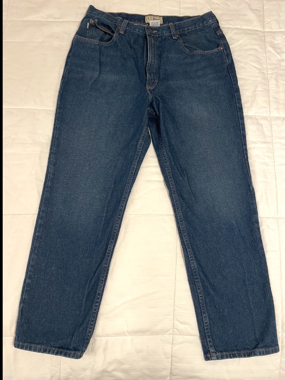 LL Bean Classic Fit Jeans Men's 34x29 Blue Denim Straight Leg High Rise Med Wash